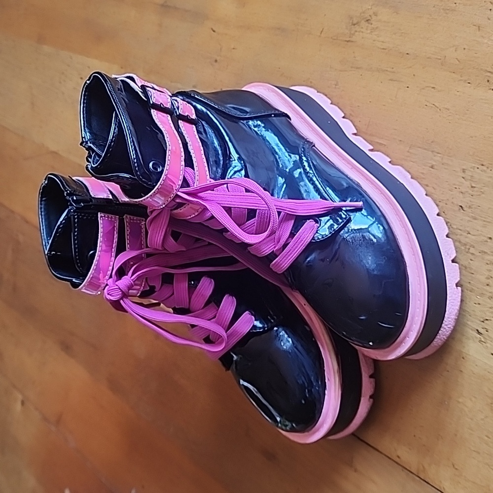 Demonia Hot Pink/Black Goth Boots SZ 6
